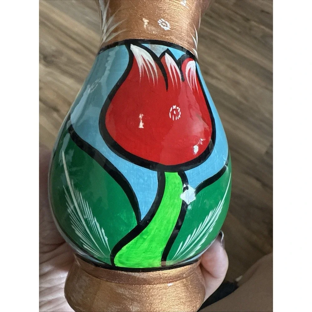 Hand-Painted Tulip Floral Vase Ceramic Decor‎ 6.25 Tall, Looks Italian Vintage